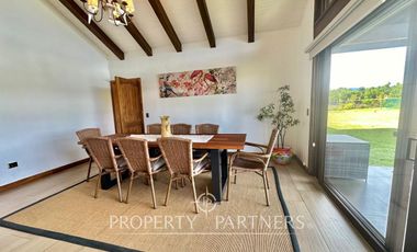 Se vende hermosa casa en parcela de 5.000 mts2 con recepción municipal