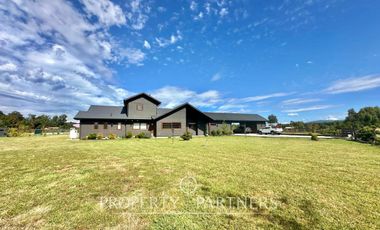 Se vende hermosa casa en parcela de 5.000 mts2 con recepción municipal