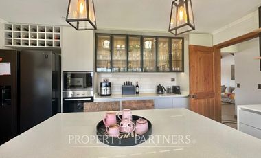 Se vende hermosa casa en parcela de 5.000 mts2 con recepción municipal