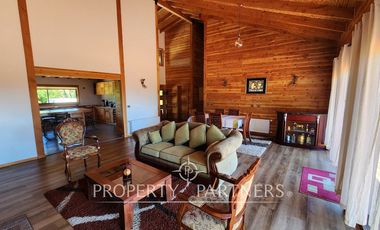 Arriendo por dia de espaciosa casa para 11 personas