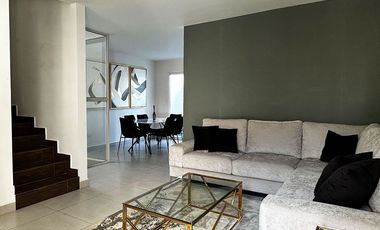 Casas de 3 niveles con excelente ubicación en Escobedo Nuevo león - Modelo Britania