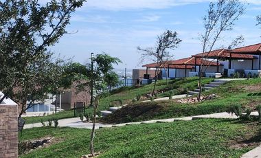 Casas de 3 niveles con excelente ubicación en Escobedo Nuevo león - Modelo Britania