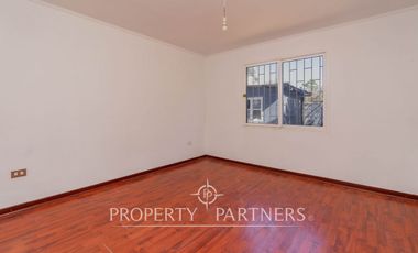 Casa con amplio terreno en Villa Porvenir