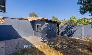 Casa con amplio terreno en Villa Porvenir