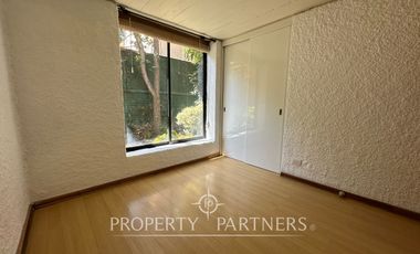 Gran casa mediterránea con amplio jardín cercana a Colegio Newland