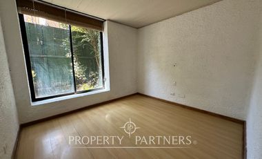 Gran casa mediterránea con amplio jardín cercana a Colegio Newland