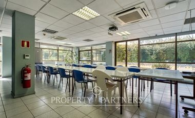 Espectacular Edificio Corporativo en Las Condes (74,9 UF/m2)