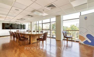 Espectacular Edificio Corporativo en Las Condes (74,9 UF/m2)