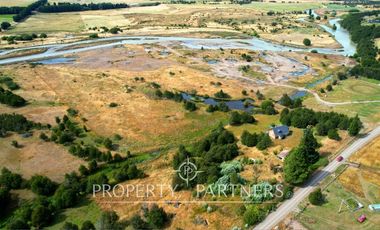 Patagonia, casa en 8.5ha orilla rio Simpson