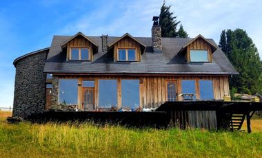 Patagonia, casa en 8.5ha orilla rio Simpson