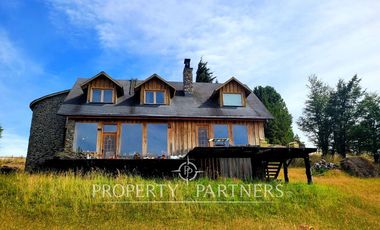 Patagonia, casa en 8.5ha orilla rio Simpson