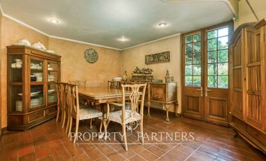 Hermosa casa estilo chileno, rodeada de naturaleza y espacios únicos
