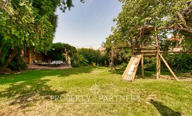 Hermosa casa estilo chileno, rodeada de naturaleza y espacios únicos