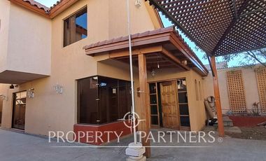 Venta casa 2 pisos en condominio