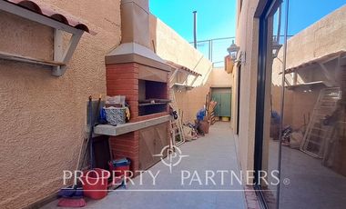 Venta casa 2 pisos en condominio