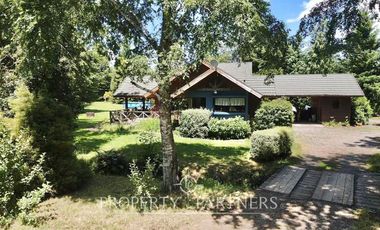 Linda casa Familiar en condominio a 5 minutos de Villarrica