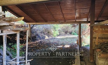 Dos casas en terreno urbano con vista al lago y volcán