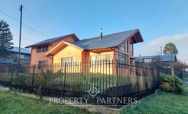 En arriendo para uso de oficinas, a una cuadra de plaza de Puerto Varas