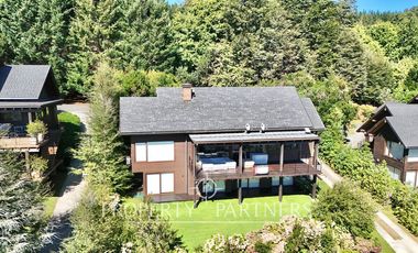 Moderna y hermosa casa en condominio La Puntilla