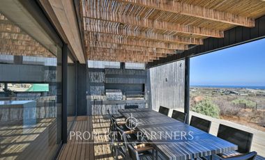 Exclusiva Casa en  de Agua Dulce, Huentelauquen.
