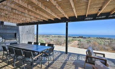 Exclusiva Casa en  de Agua Dulce, Huentelauquen.