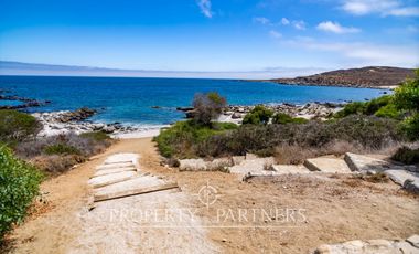 Terreno en Exclusivo condominio Algamar