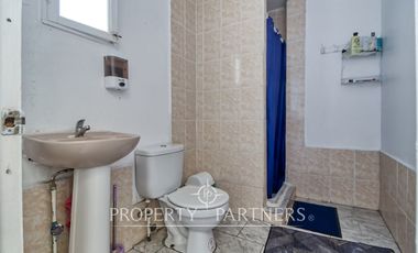 Se vende amplia casa de 15 habitaciones