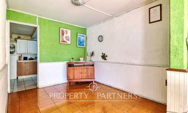 Se vende amplia casa de 15 habitaciones