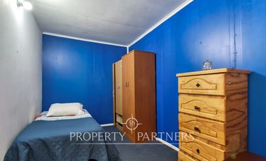 Se vende amplia casa de 15 habitaciones