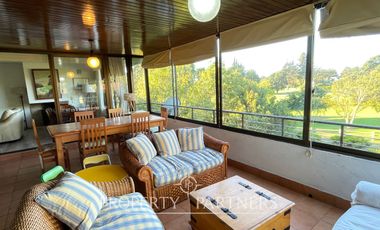 Departamento con vista a cancha