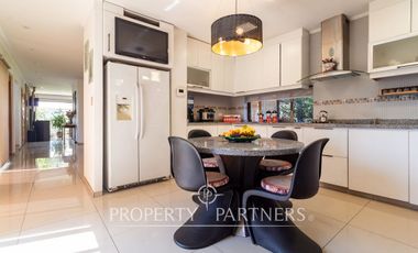 Se vende espectacular casa en Lo Cañas, La Florida.