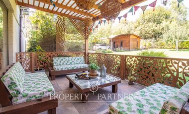 Se vende espectacular casa en Lo Cañas, La Florida.