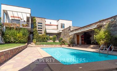 Se vende espectacular casa en Lo Cañas, La Florida.