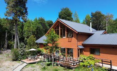 Espectacular casa de 240 m2 en venta a 20 minutos del centro de Puerto Varas