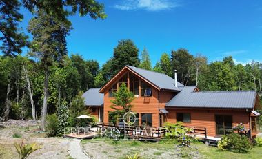 Espectacular casa de 240 m2 en venta a 20 minutos del centro de Puerto Varas