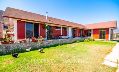 Casa en condominio Fundo Loreto