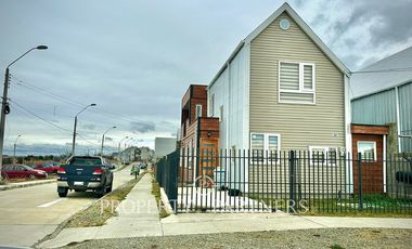 ¡HERMOSA CASA REMODELADA EN ZONA SUR!