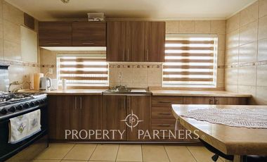 ¡HERMOSA CASA REMODELADA EN ZONA SUR!