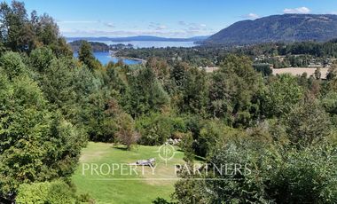 Hermosa casa con vista lago Calafquen - Lican Ray