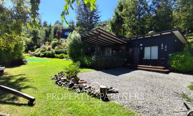 Hermosa casa con vista lago Calafquen - Lican Ray