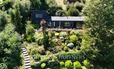 Hermosa casa con vista lago Calafquen - Lican Ray