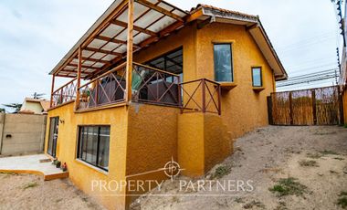 Casa en Arriendo con Impresionante vista en Peñuelas