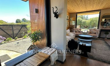 Casas nuevas y modernas en Condominio sector Las Vertientes