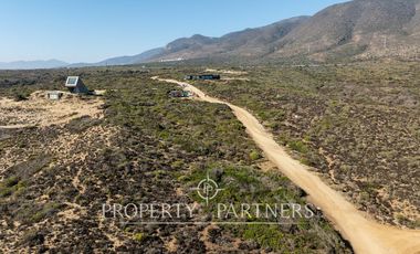 ¡Exclusividad y Oportunidad en 8 Quebradas: Terreno a UF 4.500!