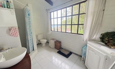 HERMOSA CASA DE  VENTA GUAPULO