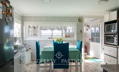 Se vende preciosa y acogedora casa con departamento independiente