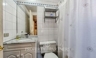 Amplia casa en calle cerrada, excelente ubicación en la Dehesa Central