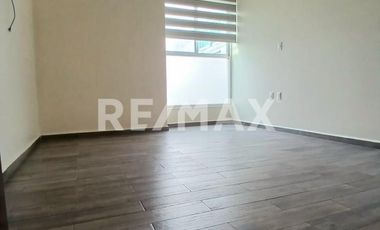 Casa en renta en condominio - (3)