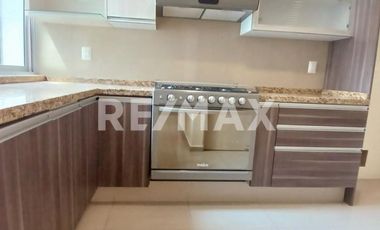 Casa en renta en condominio - (3)