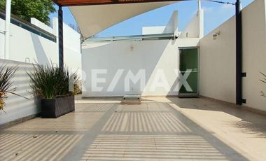 Casa en renta en condominio - (3)